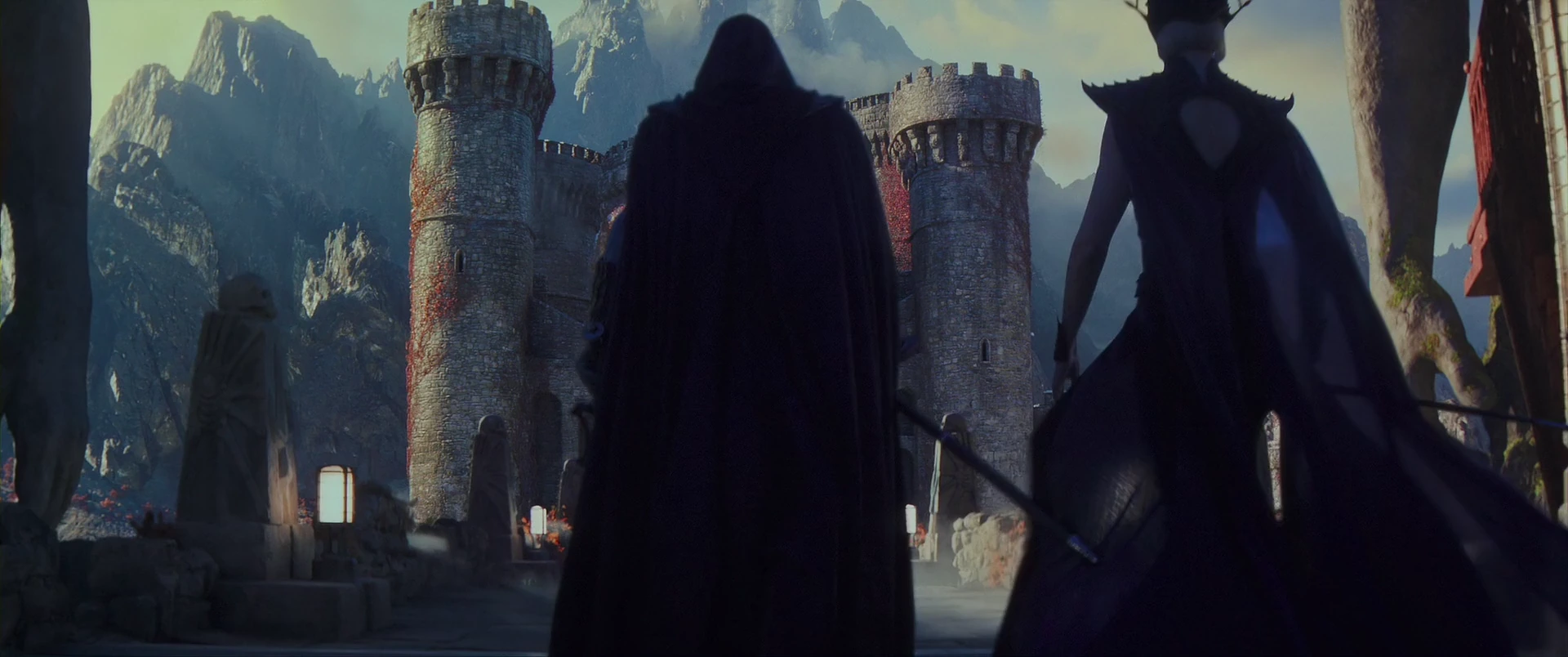 Skeletor and Evil-Lyn march on Castle Grayskull for the final prize.
