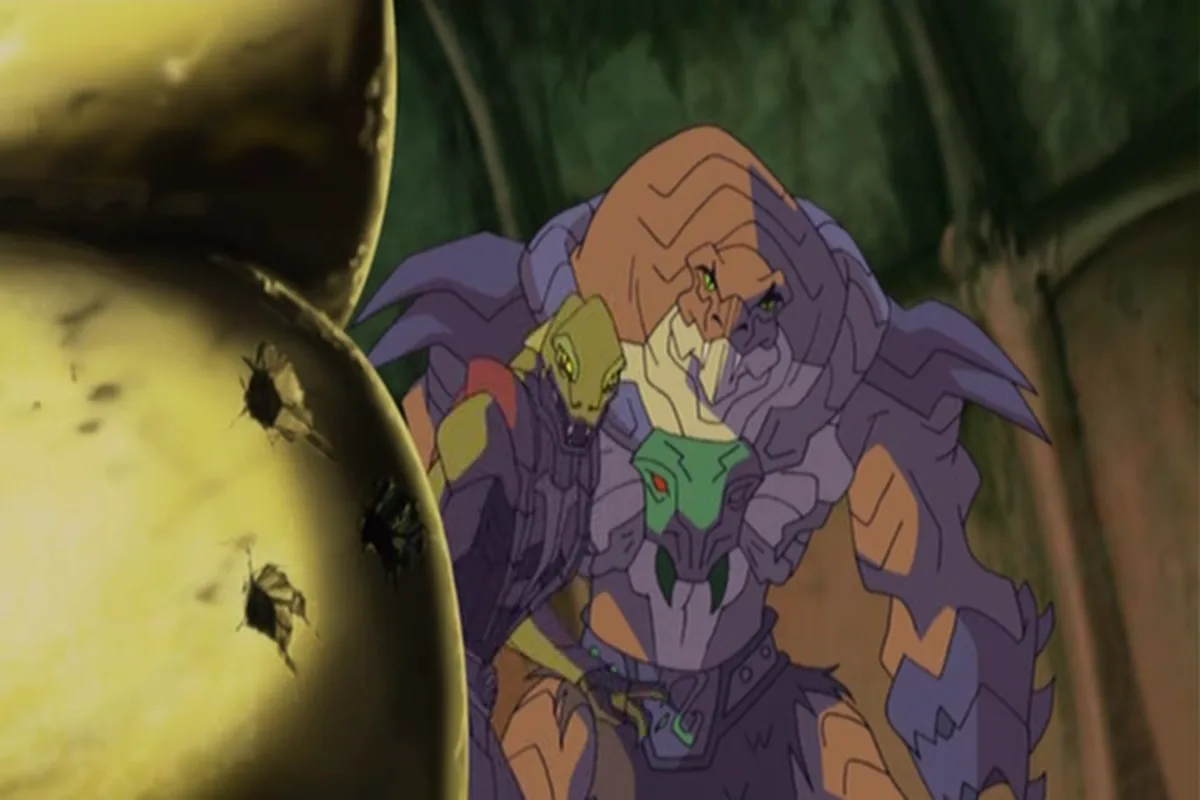 King Hsss looms over the heroes with a small snake man at his chest.