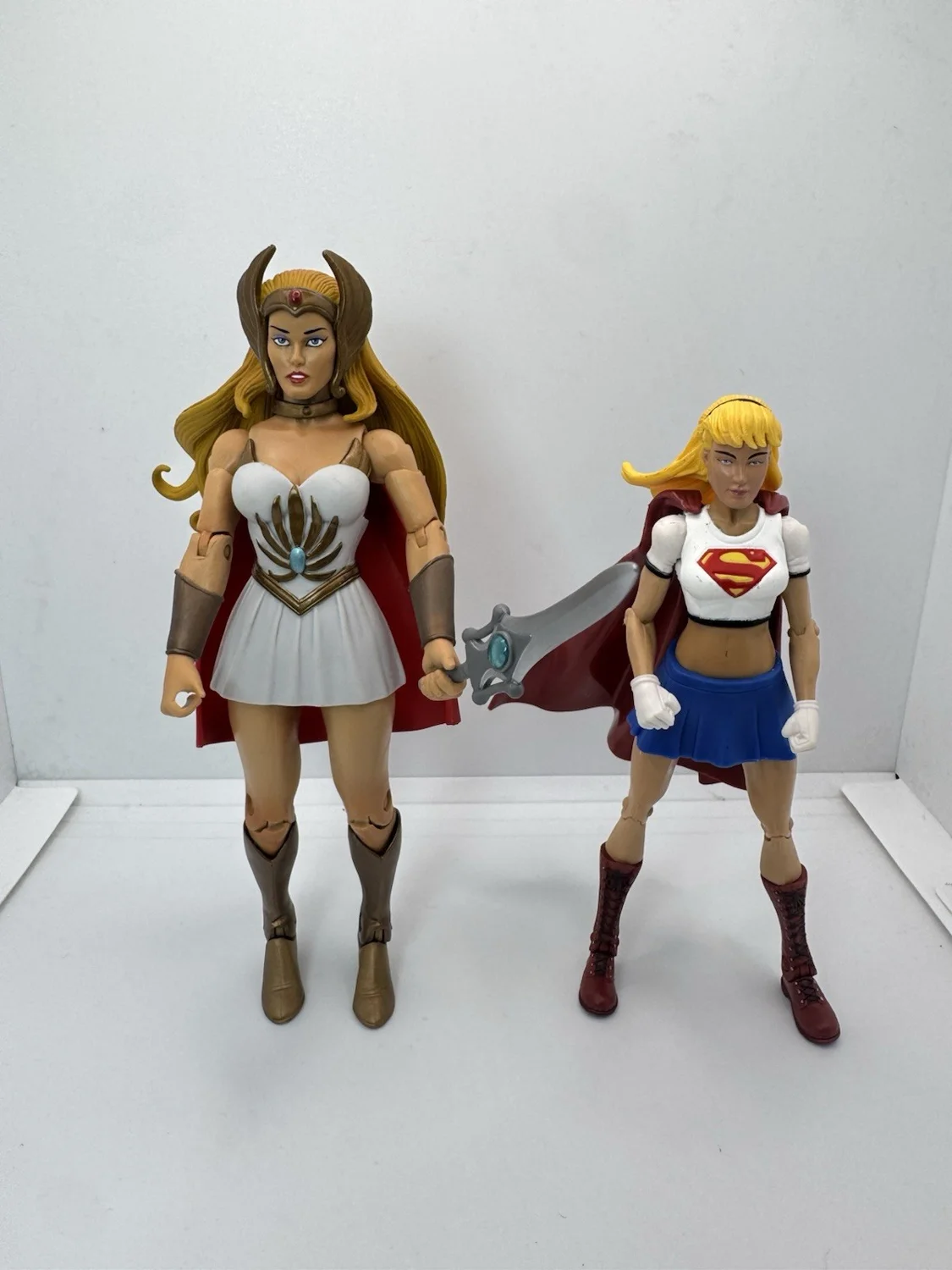 She-Ra vs Supergirl